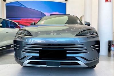 BYD Seal U DM-i  Design AWD