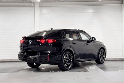 BMW iX2 eDrive20 M Sport