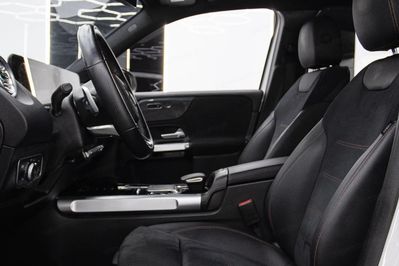 Mercedes GLB 200 4-Matic AMG Line 8G-DCT
