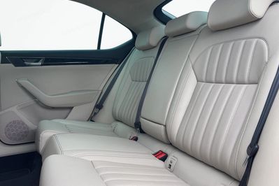 Skoda Superb 2.0 TDI SCR L&K DSG