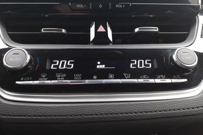 Toyota Corolla Cross 2.0 Hybrid Style