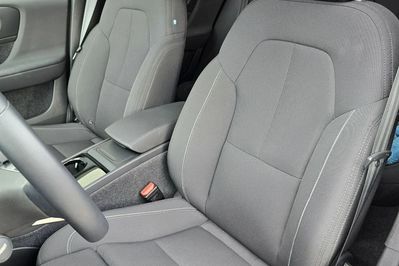 Volvo XC40 73kWh P6 Recharge Plus aut