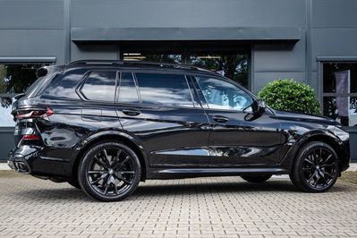 BMW X7 M60i xDrive