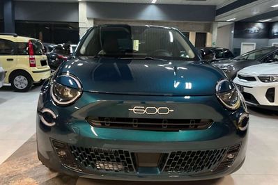 Fiat 600 Icon 1.2 Turbo Hybrid eDCT