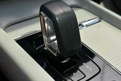 Volvo XC60 T6 Plug-In Hybrid AWD Core