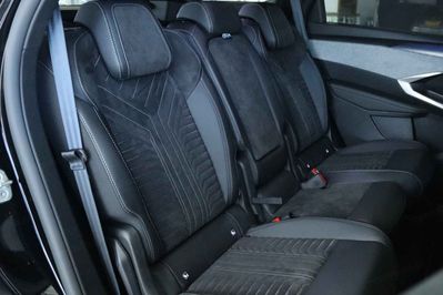 Peugeot 5008 GT Exclusive S&S e-DCS6 1.2 PureTech mHEV
