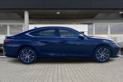 Lexus ES 300h Business Edition