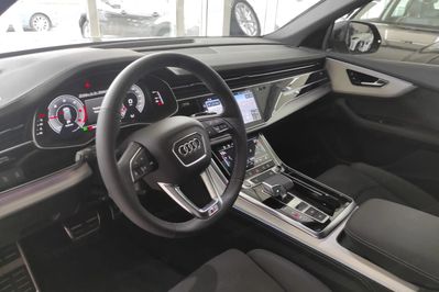 Audi Q8 45 TDI mHEV quattro Tiptronic