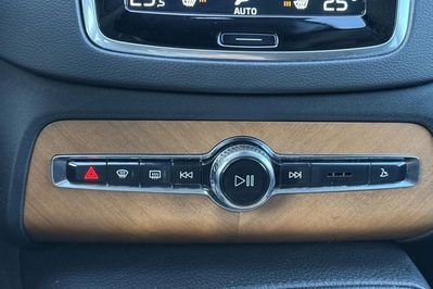 Volvo XC90 T8 AWD Plug-In Hybrid Inscription 7os