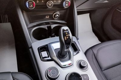 Alfa Romeo Stelvio Turbo Sprint Q4