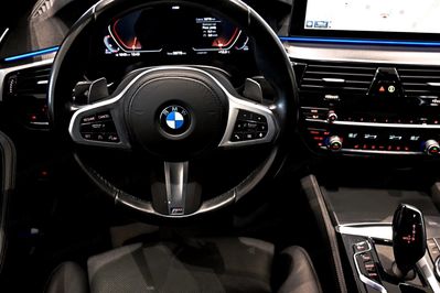 BMW Seria 5 520d xDrive M Sport