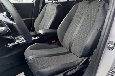 Peugeot 2008 1.2 PureTech Allure S&S EAT8