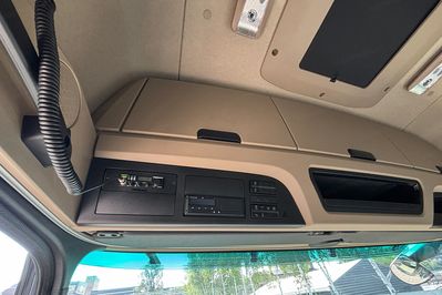 Mercedes Actros L 4x2 ProCabin-Giga Autotransporter LUGGI