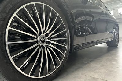 Mercedes Klasa E 220 d  4-Matic AMG