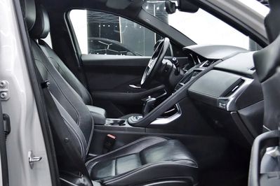 Jaguar E-Pace 2.0 i4P AWD R-Dynamic S