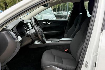 Volvo XC60 B4 B Momentum