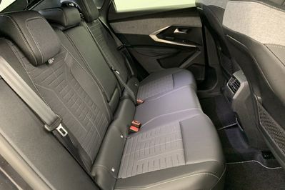 Peugeot 3008 GT 1.2 mHEV e-DCS6