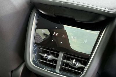 Volvo EX90 Twin AWD Plus 7 os