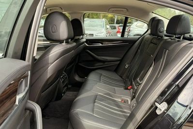 BMW Seria 5 530e iPerformance xDrive Luxury Line sport