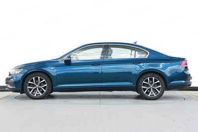 Volkswagen Passat 1.5 TSI EVO Business