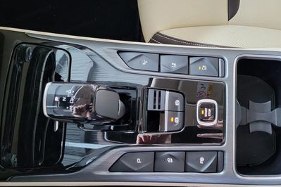 Bestune T77 1.5T Business DCT