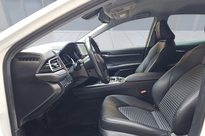 Toyota Camry 2.5 Hybrid Prestige