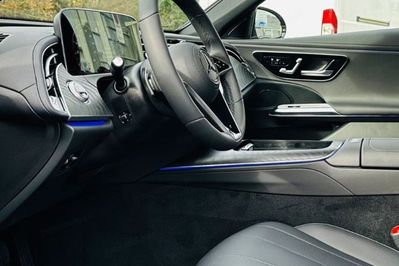 Mercedes Klasa E 300 de 4-Matic Exclusive