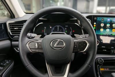 Lexus NX 450h+ Prestige AWD