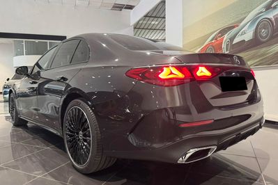 Mercedes Klasa E 220 d 4-Matic AMG