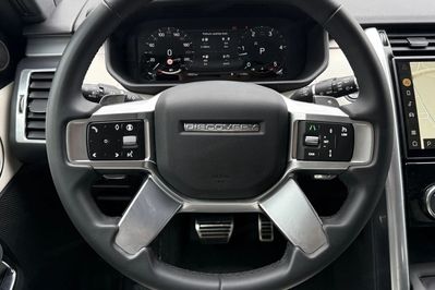 Land Rover Discovery D250 Dynamic SE