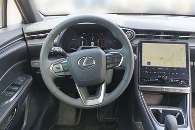 Lexus LBX 1.5 Hybrid Emotion