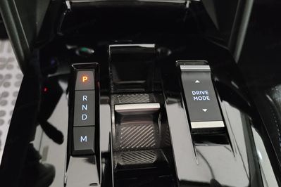 Citroen C4 1.2 PureTech Shine S&S EAT8