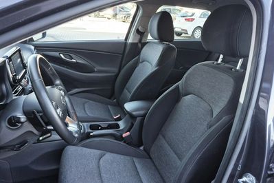 Hyundai i30 1.5 t-Gdi 48V Smart Dct
