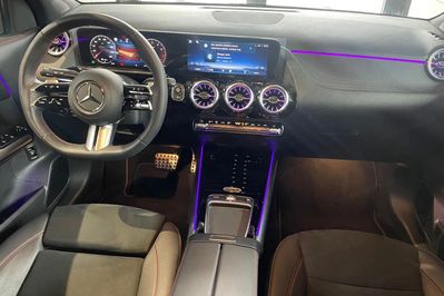 Mercedes GLA 220 4-Matic AMG Line 8G-DCT