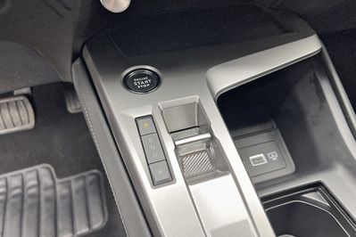 Peugeot 308 Allure 1.6 Hybrid e-EAT8
