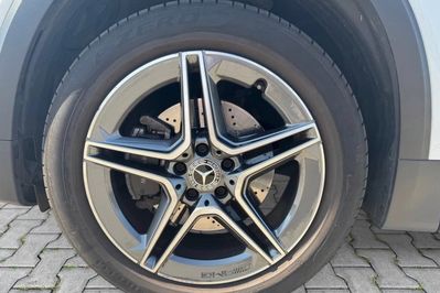Mercedes GLB 200 4-Matic AMG Line 8G-DCT