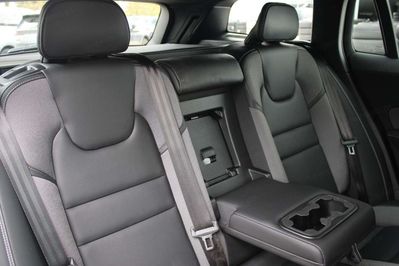 Volvo V60 T6 AWD Plug-In Hybrid Plus Dark