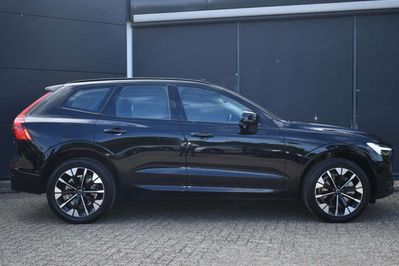 Volvo XC60 B5 AWD Ultra Dark