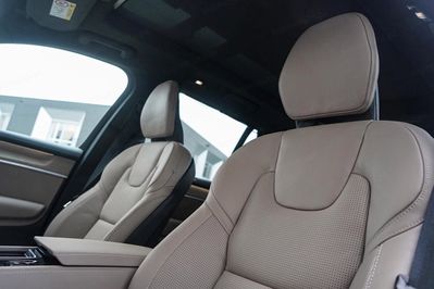 Volvo XC90 T8 AWD Plug-In Hybrid Plus Bright 7os