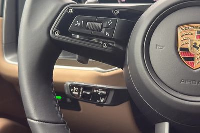 Porsche Cayenne E-Hybrid Black Edition