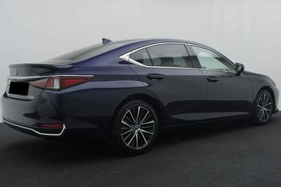 Lexus ES 300h Business Edition 2.5 E-CVT