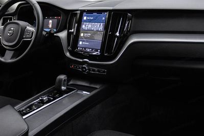 Volvo XC60 B4 B Momentum Pro aut