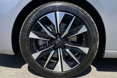 Peugeot 308 Allure EAT8 1.5 BlueHDi