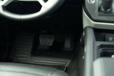 Land Rover Defender 110 Hardtop 3.0 D300 mHEV