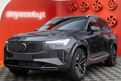 Volvo XC90 B5 AWD Plus Bright