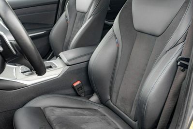 BMW Seria 3 330e xDrive M Sport sport-aut