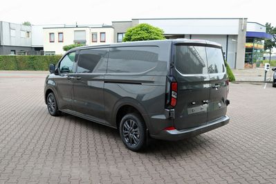 Ford Transit Custom 320 L2H1 Limited A8