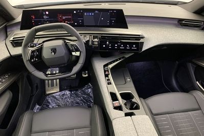 Peugeot 3008 GT 1.2 mHEV e-DCS6