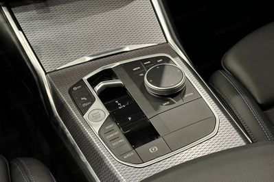 BMW Seria 3 318i M Sport