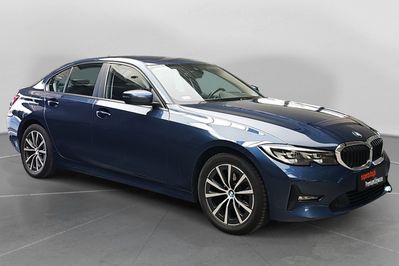 BMW Seria 3 320i Advantage aut